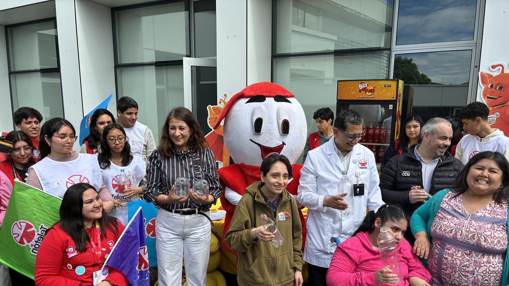 Campaña solidaria de CCU, Teletón y la Seremi del Medio Ambiente moviliza a La Araucanía en torno al reciclaje