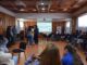 Estudiantes participando en la mesa territorial juvenil del CESFAM Los Volcanes para tratar salud mental