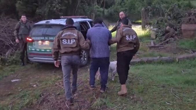 Camioneta policial y operativo tras atropello fatal en estacionamiento de supermercado en Metrenco