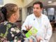 Personal medico del Hospital Regional brindando informacion sobre la prevencion y sintomas del ataque cerebrovascular