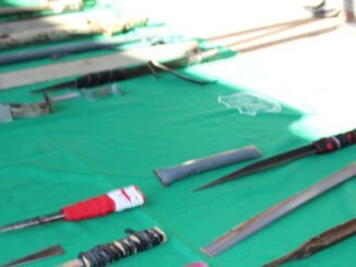 Personal de Gendarmería realizando allanamientos en una cárcel de La Araucanía