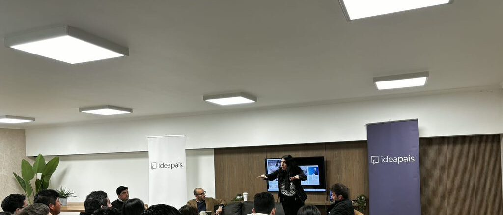Seminario Ecos del 18-O organizado por IdeaPaís en Temuco con destacados expositores