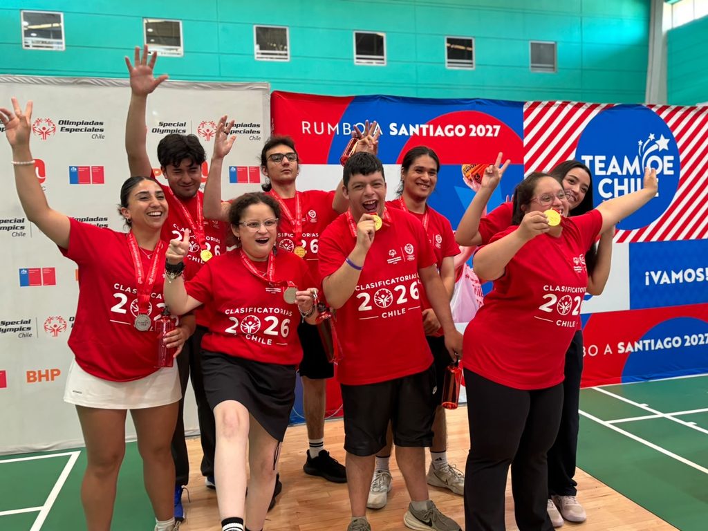 Deportistas de La Araucanía clasificados en bádminton para los Juegos Mundiales de Olimpiadas Especiales Santiago 2027.