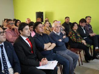Equipos del MINVU y autoridades en sectores beneficiados por el programa Quiero Mi Barrio en La Araucanía
