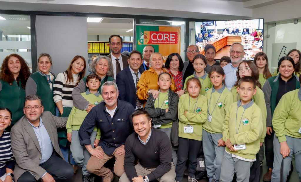 Nueva infraestructura de la moderna escuela en Molco Alto Villarrica