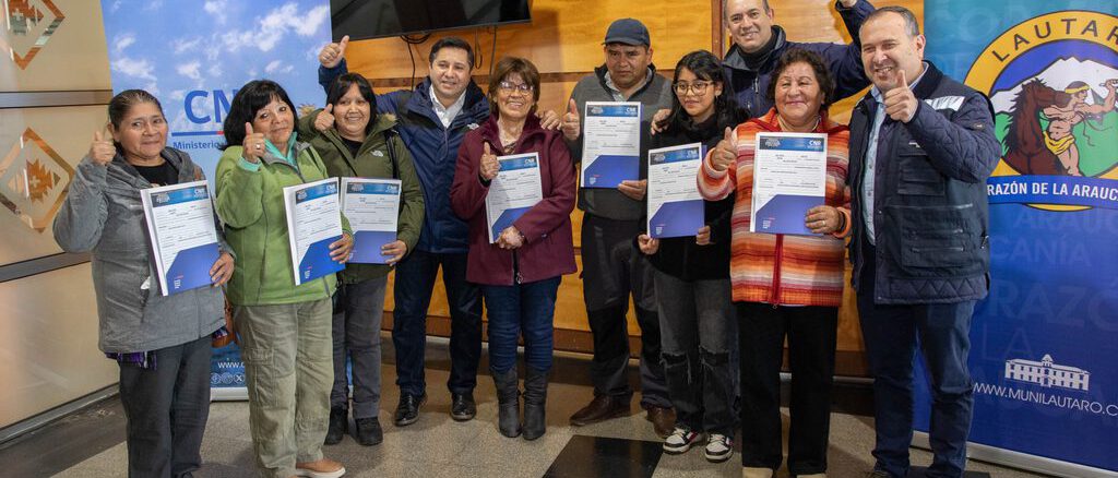 Pequeñas agricultoras de Lautaro y Perquenco reciben bonos de riego por más de 120 millones de pesos