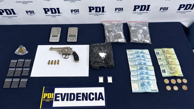 Operativo policial de la PDI en Purén donde se detuvo a dos hombres por microtráfico y tenencia ilegal de armas