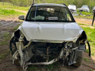 Operativo policial de la PDI en desarmaduría rural de Yumbel donde se recuperaron vehículos robados.