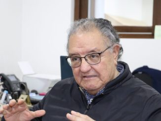 Senador Francisco Huenchumilla cuestionando los recortes presupuestarios en el Ministerio de Desarrollo Social