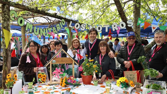 Delegacion de vecinos de La Araucania participando en el encuentro interregional de huertos urbanos