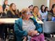 Mujeres mapuche participando en el conversatorio sobre la prevención del cáncer de mama organizado por la UCT en Padre Las Casas