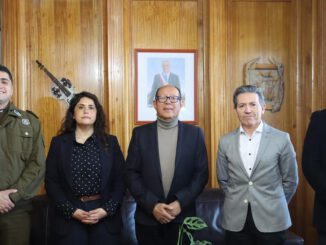 Autoridades locales y policiales reunidas en Villarrica para coordinar nuevas medidas de seguridad comunal
